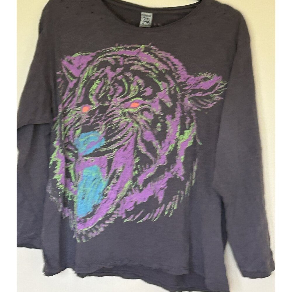 Magnolia Pearl Tiger Face Viggo Tee NWT | One Size Fits Most - Picture 3 of 7